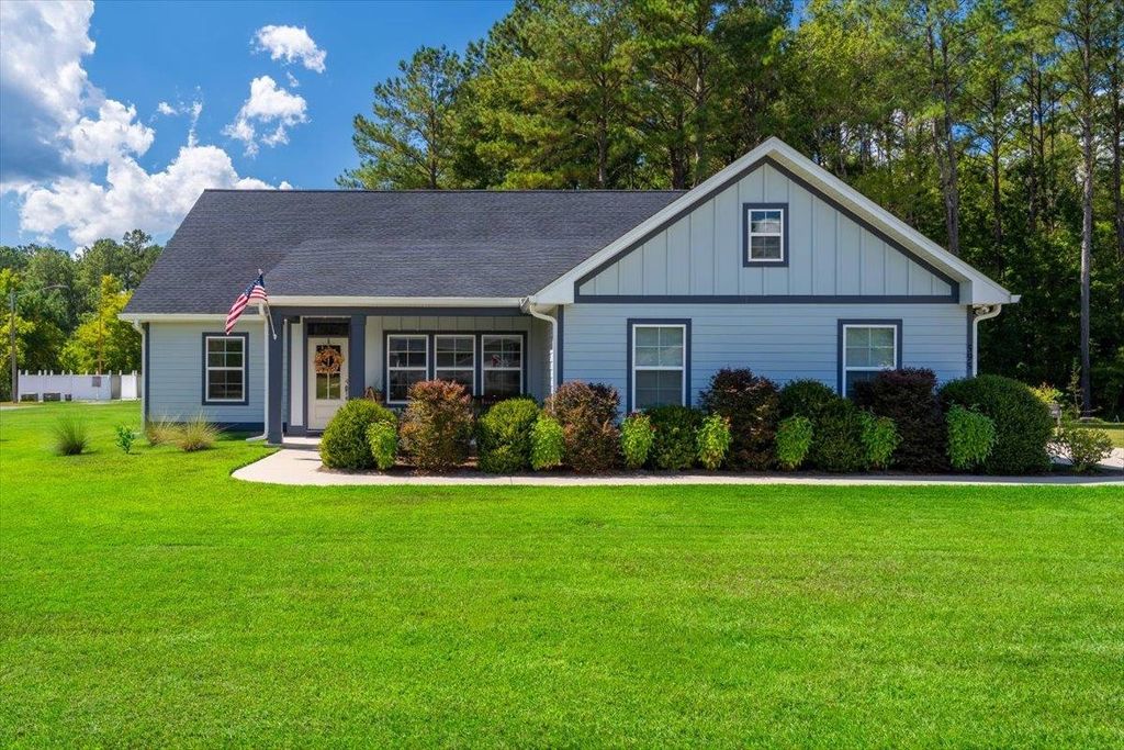 Photo of 595 Crooked Creek Lane, Monticello, FL 32344 (MLS # 391741)
