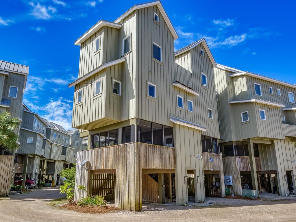 Photo of 357 Pirates Landing Drive, Carrabelle, FL 32320 (MLS # 391645)