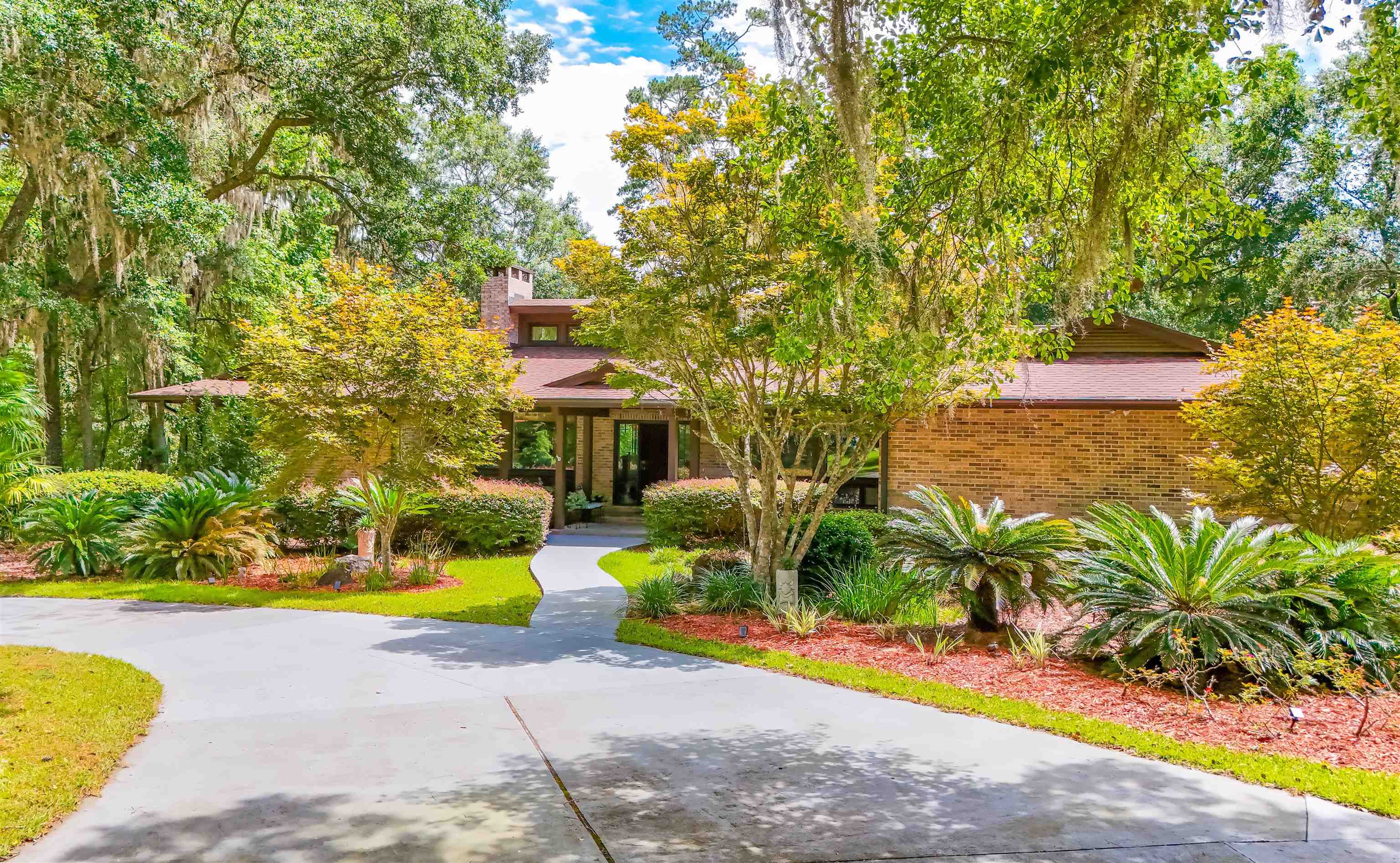 9257 Shady Crest Lane