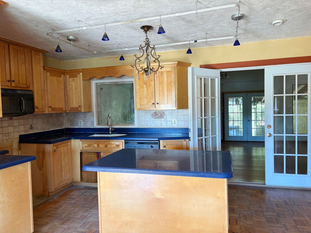 Photo of 5929 N MONROE Street, Tallahassee, FL 32303 (MLS # 396546)