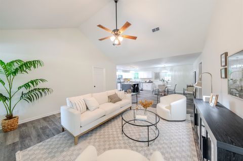 Tiny photo for 2539 Tiny Leaf Road, Tallahassee, FL 32305 (MLS # 390793)