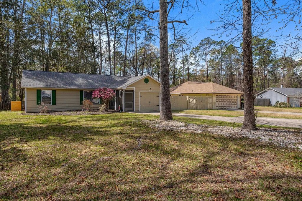 Photo of 8204 Chickasaw Trail, Tallahassee, FL 32312 (MLS # 396946)