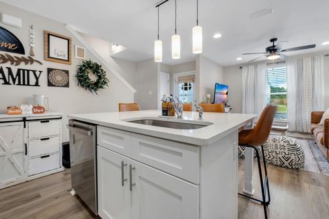 Tiny photo for 3726 Meadow Vista Lane, Tallahassee, FL 32308 (MLS # 389481)