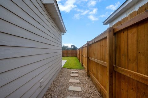 Tiny photo for 3726 Meadow Vista Lane, Tallahassee, FL 32308 (MLS # 389481)