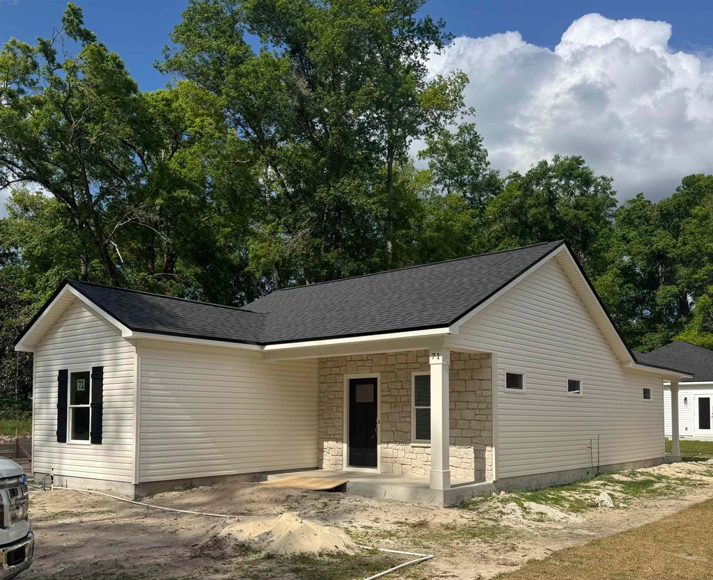 Photo of 71 W F Magers Road, Crawfordville, FL 32327 (MLS # 398399)