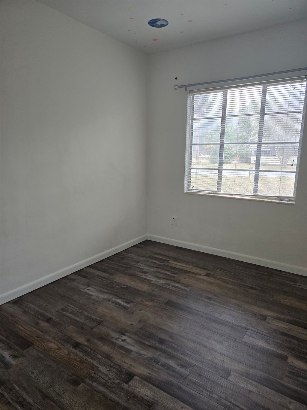 Photo of 309 W Oak St St, Perry, FL 32347 (MLS # 397664)