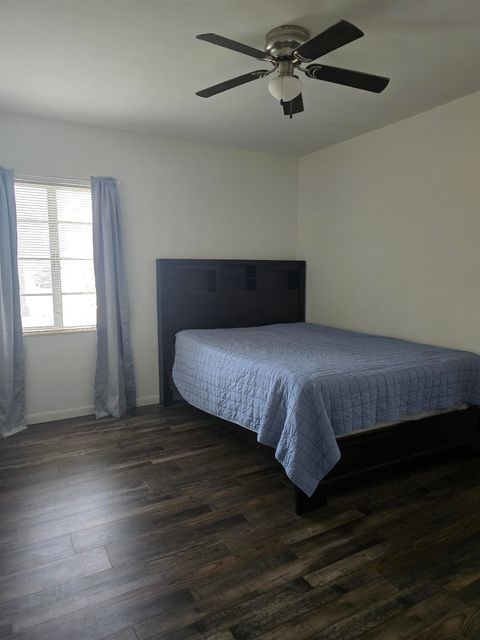 Tiny photo for 309 W Oak St St, Perry, FL 32347 (MLS # 397664)