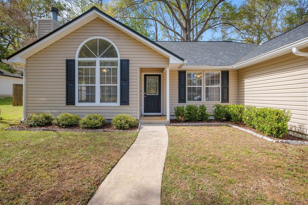 Photo of 6620 Reigh Count Trail, Tallahassee, FL 32309 (MLS # 397473)