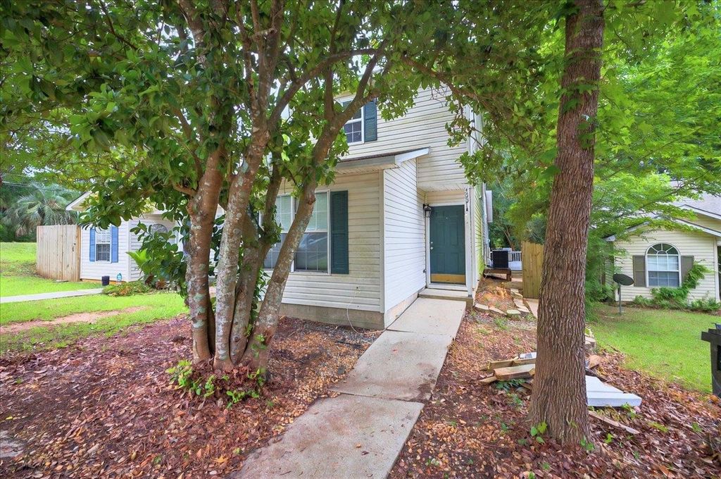 Photo of 3001 Oak Park Court #A, Tallahassee, FL 32308 (MLS # 386747)