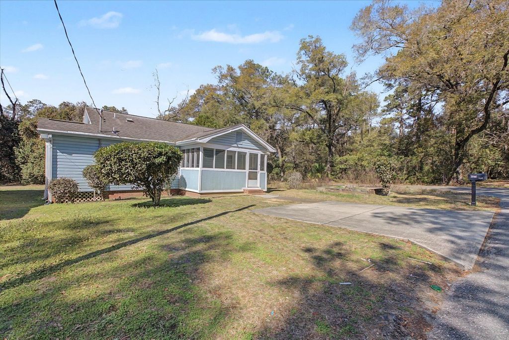 Photo of 3396 Laura Street, Tallahassee, FL 32305 (MLS # 396131)