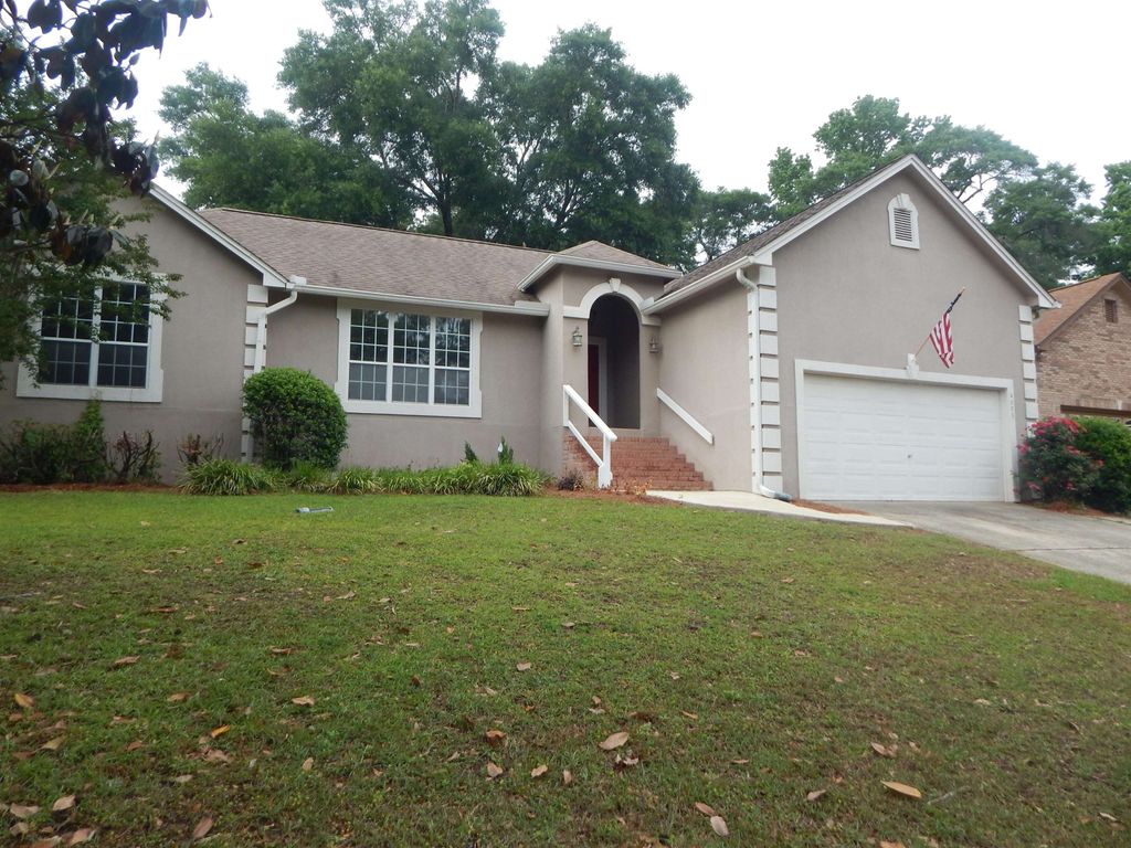 Photo of 4003 HARPERS FERRY Drive, Tallahassee, FL 32308 (MLS # 399184)