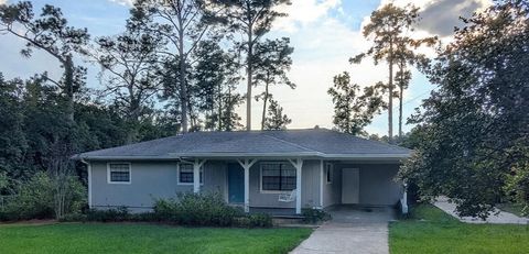 Photo of 1332 Idlewild Drive, Tallahassee, FL 32311 (MLS # 390504)