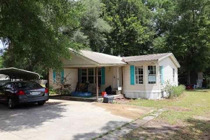 Photo 1 of 17 — 8877 High Bridge Road, Midway, FL 32343