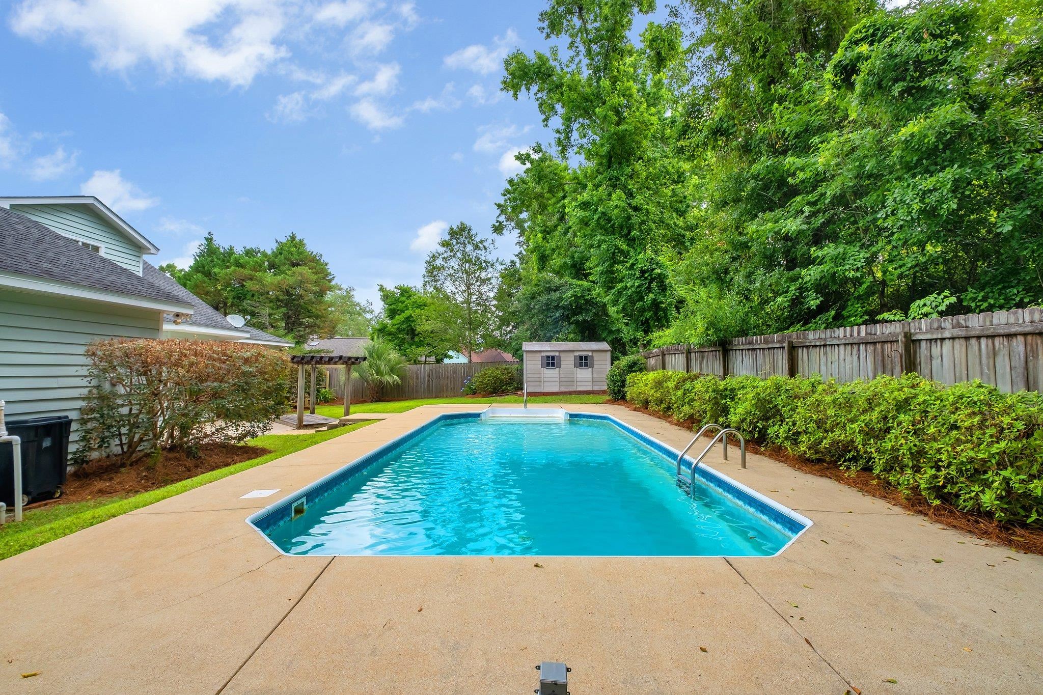 1121 Blackhawk Way