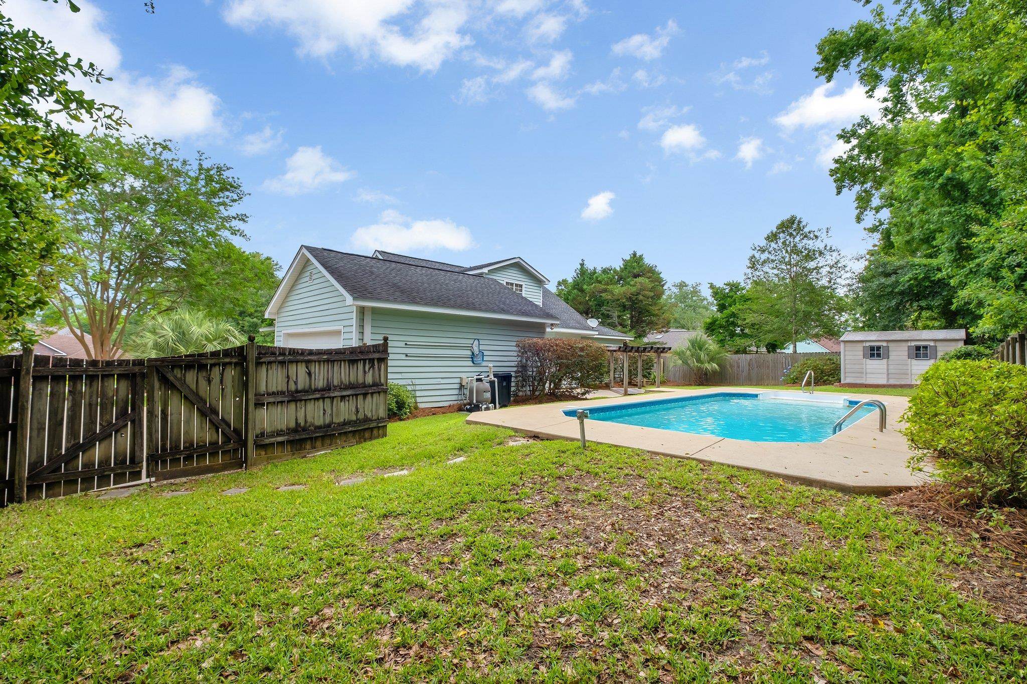 1121 Blackhawk Way