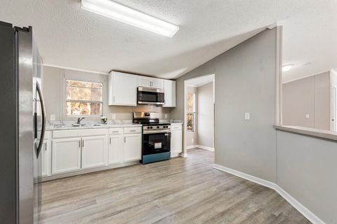 Tiny photo for 9698 S Horseshoe Road, Tallahassee, FL 32317 (MLS # 394358)