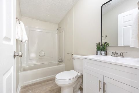 Tiny photo for 9698 S Horseshoe Road, Tallahassee, FL 32317 (MLS # 394358)