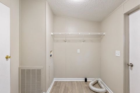 Tiny photo for 9698 S Horseshoe Road, Tallahassee, FL 32317 (MLS # 394358)