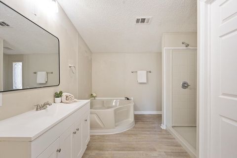 Tiny photo for 9698 S Horseshoe Road, Tallahassee, FL 32317 (MLS # 394358)