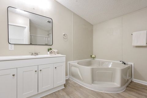 Tiny photo for 9698 S Horseshoe Road, Tallahassee, FL 32317 (MLS # 394358)