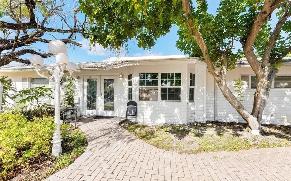 Photo of 1318 SE 12th Terrace, Other Florida, FL 33441 (MLS # 400725)