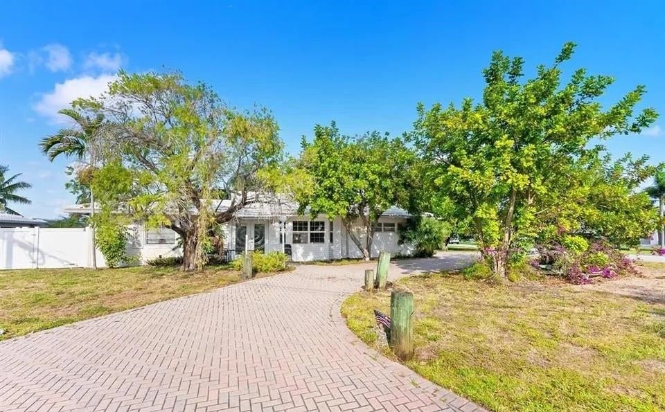 Photo of 1318 SE 12th Terrace, Other Florida, FL 33441 (MLS # 400725)