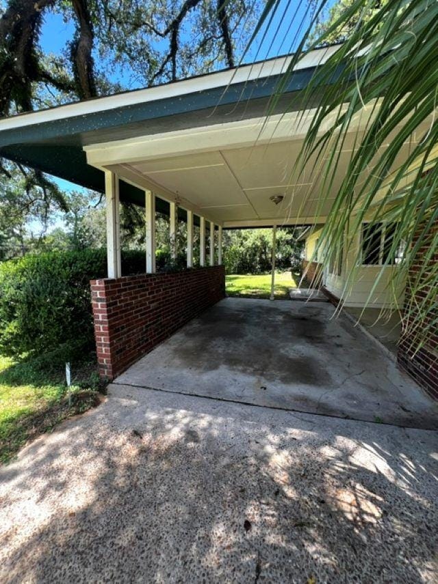 Photo of 3221 Beacon Street, Tallahassee, FL 32305 (MLS # 402502)
