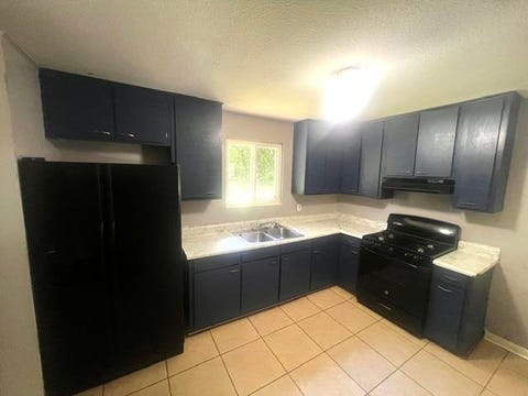 Tiny photo for 3221 Beacon Street, Tallahassee, FL 32305 (MLS # 402502)
