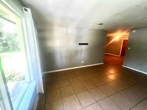 Tiny photo for 3221 Beacon Street, Tallahassee, FL 32305 (MLS # 402502)