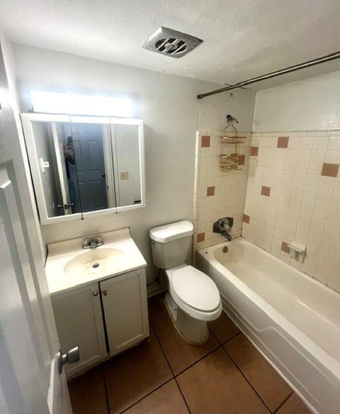 Tiny photo for 3221 Beacon Street, Tallahassee, FL 32305 (MLS # 402502)