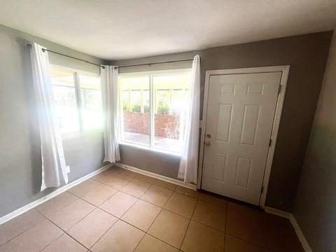 Tiny photo for 3221 Beacon Street, Tallahassee, FL 32305 (MLS # 402502)