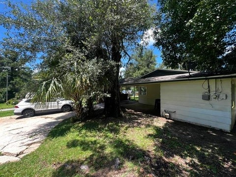 Tiny photo for 3221 Beacon Street, Tallahassee, FL 32305 (MLS # 402502)