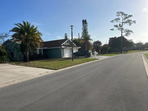 Tiny photo for 1486 SE Larkwood Circle, Other Florida, FL 34952 (MLS # 397877)