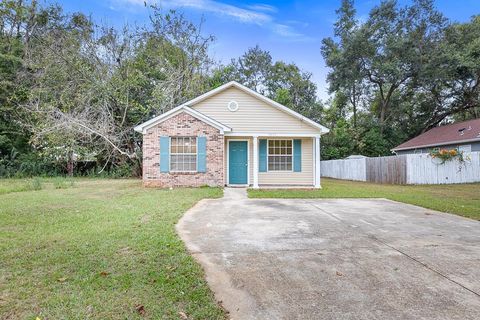 Tiny photo for 2624 Saxon Street, Tallahassee, FL 32310 (MLS # 392891)