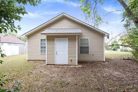 Tiny photo for 2624 Saxon Street, Tallahassee, FL 32310 (MLS # 392891)