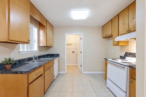 Tiny photo for 2624 Saxon Street, Tallahassee, FL 32310 (MLS # 392891)