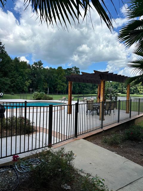 Tiny photo for 552 High Oaks Court, Tallahassee, FL 32312 (MLS # 389148)