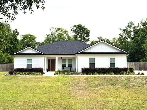 Photo of 61 Apalachee Way, Crawfordville, FL 32327 (MLS # 399220)
