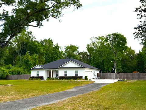 Tiny photo for 61 Apalachee Way, Crawfordville, FL 32327 (MLS # 399220)