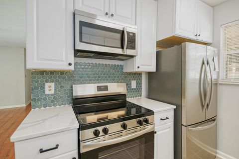 Tiny photo for 2004 EASTGATE Way, Tallahassee, FL 32308 (MLS # 399508)