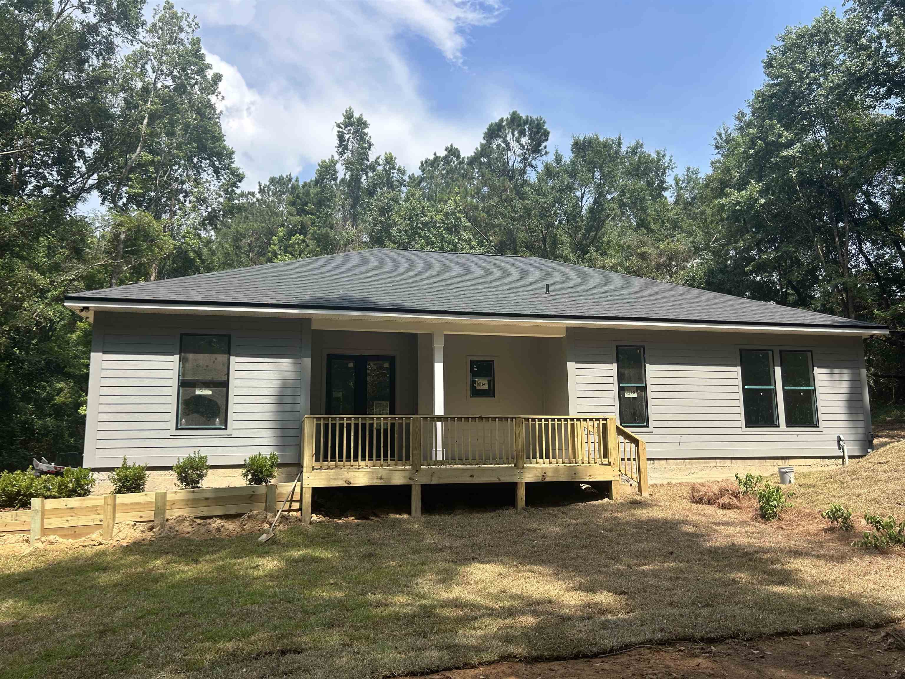 327 Hayward/Dupont Road