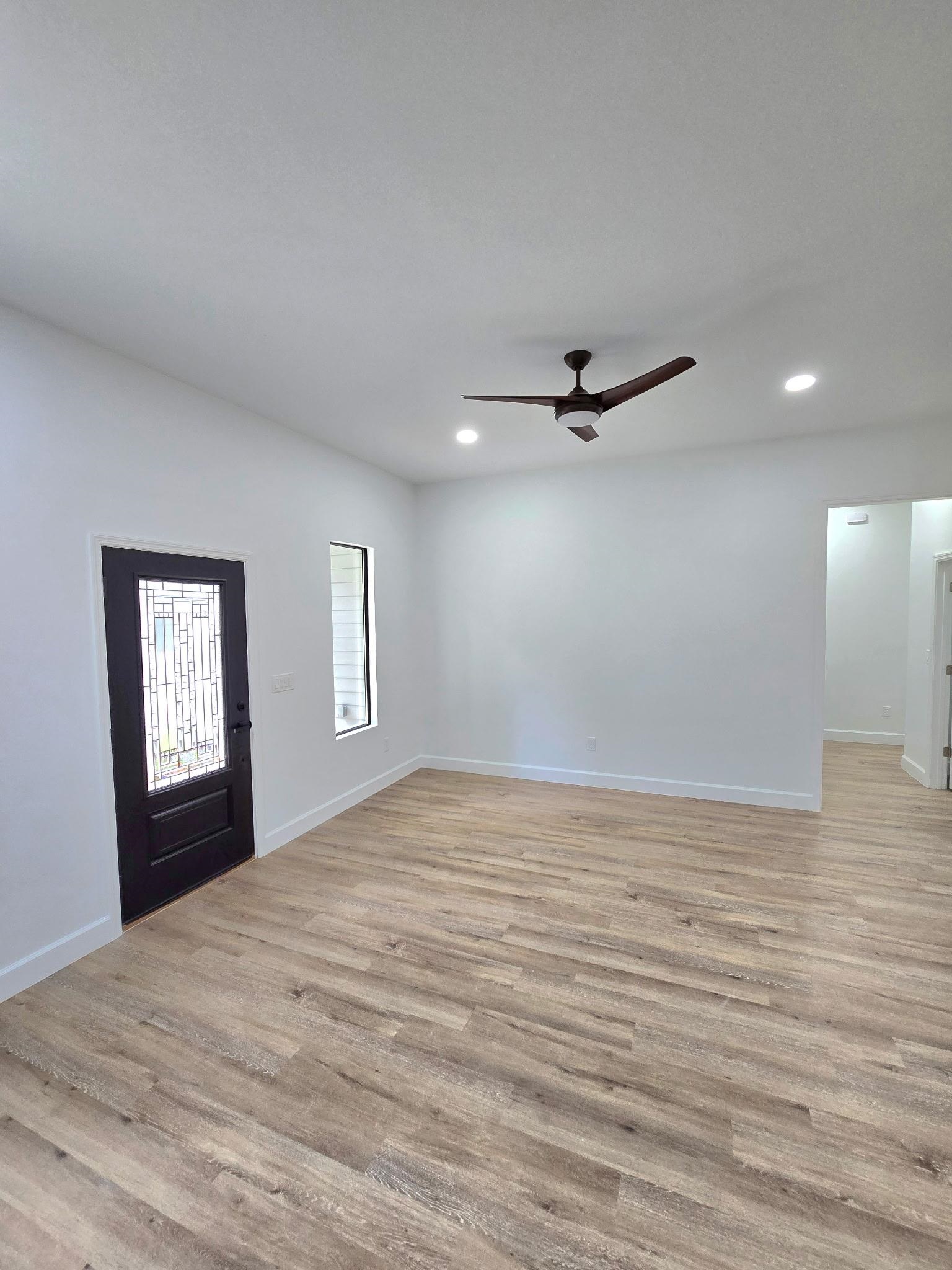 327 Hayward/Dupont Road