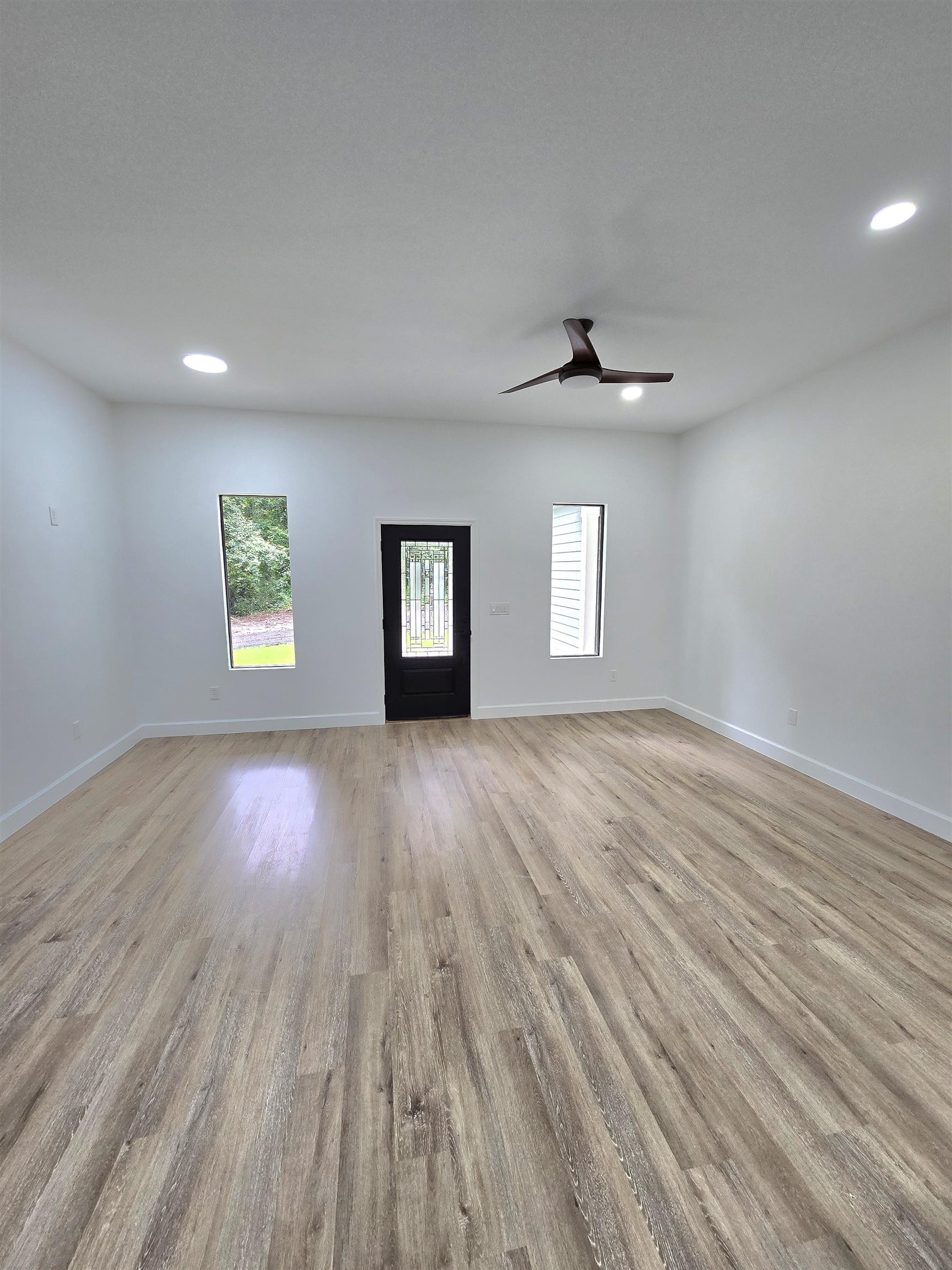 327 Hayward/Dupont Road