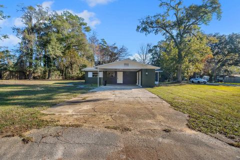 Tiny photo for 2012 Woodstock Lane, Tallahassee, FL 32303 (MLS # 394295)