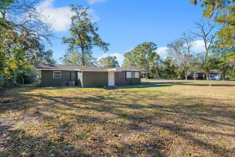 Tiny photo for 2012 Woodstock Lane, Tallahassee, FL 32303 (MLS # 394295)