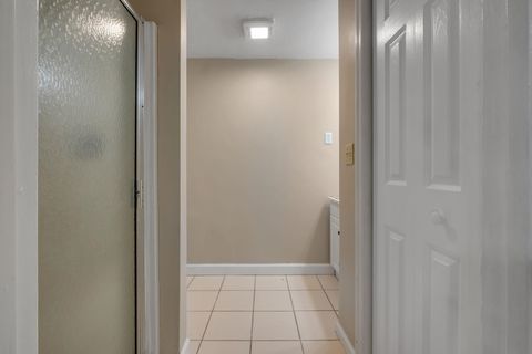 Tiny photo for 2012 Woodstock Lane, Tallahassee, FL 32303 (MLS # 394295)