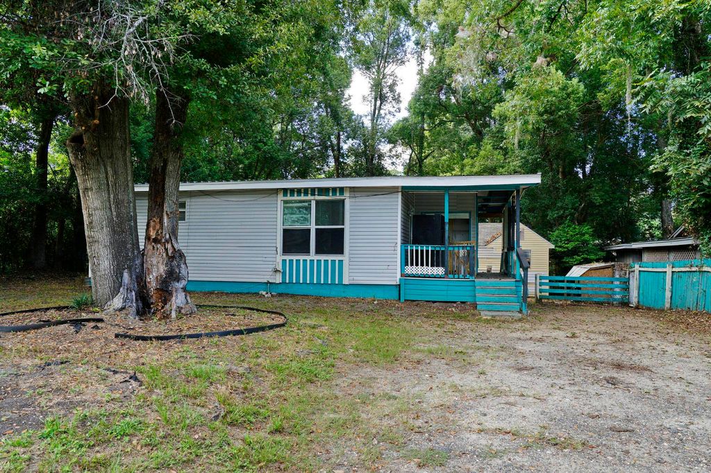 Photo of 2312 jackson Bluff Road, Tallahassee, FL 32304 (MLS # 391694)