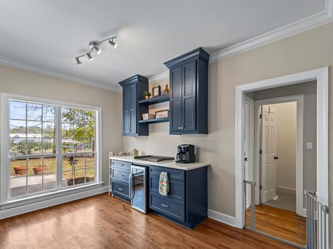 Tiny photo for 916 Hillcrest Court, Tallahassee, FL 32308 (MLS # 387213)