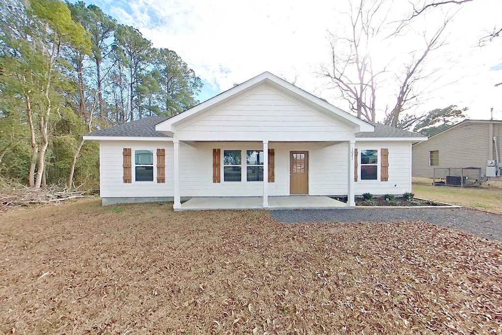 Photo of 1021 NW 11th Avenue, Other Georgia, GA 31768 (MLS # 395601)