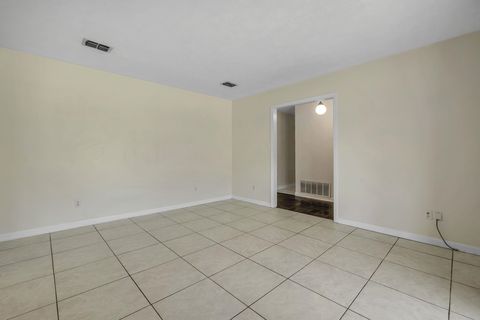 Tiny photo for 2613 Killarney Way, Tallahassee, FL 32309 (MLS # 392302)
